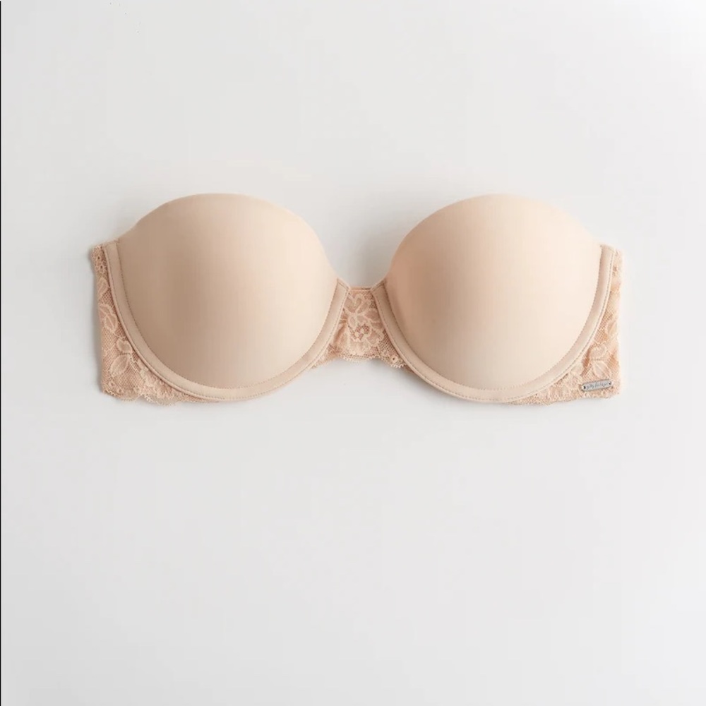 NWT Gilly Hicks by Hollister Multi-way Bra